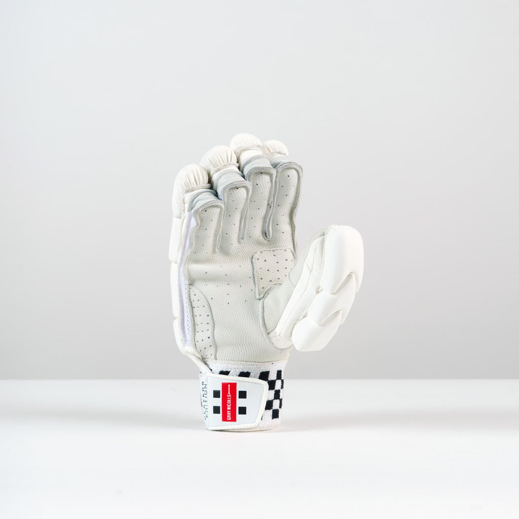 Gray-Nicolls Classic Players Edition Adults Batting Gloves