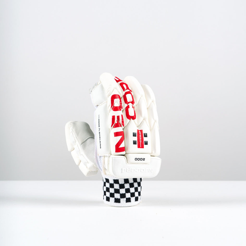 Gray-Nicolls NEOCORE 2000 Adults Batting Gloves