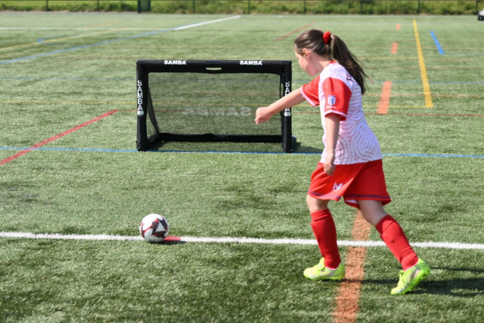 Samba 4ft x 2.5ft Folding 3v3 Goal - White