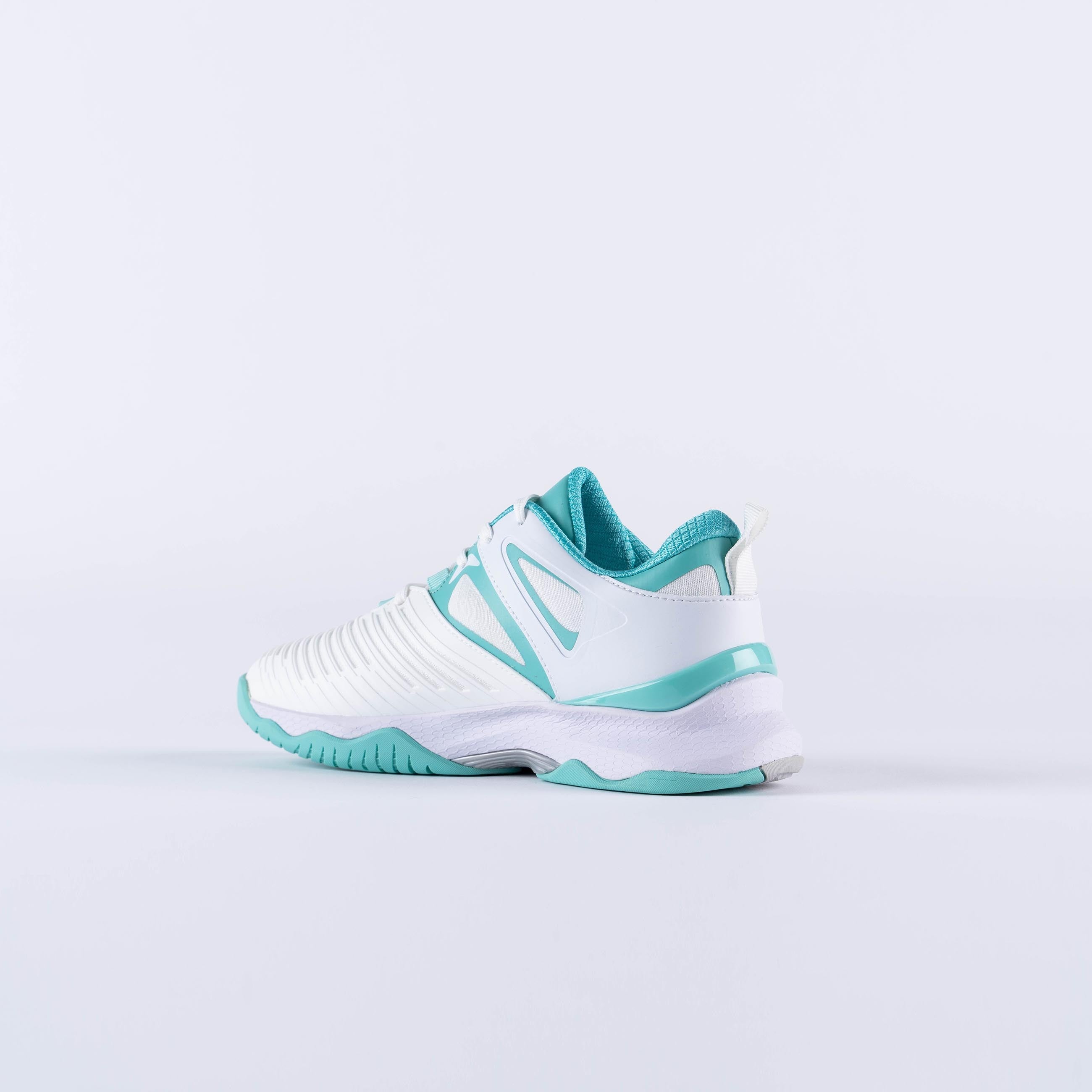 Gilbert White / Aqua Sz 6 - 11