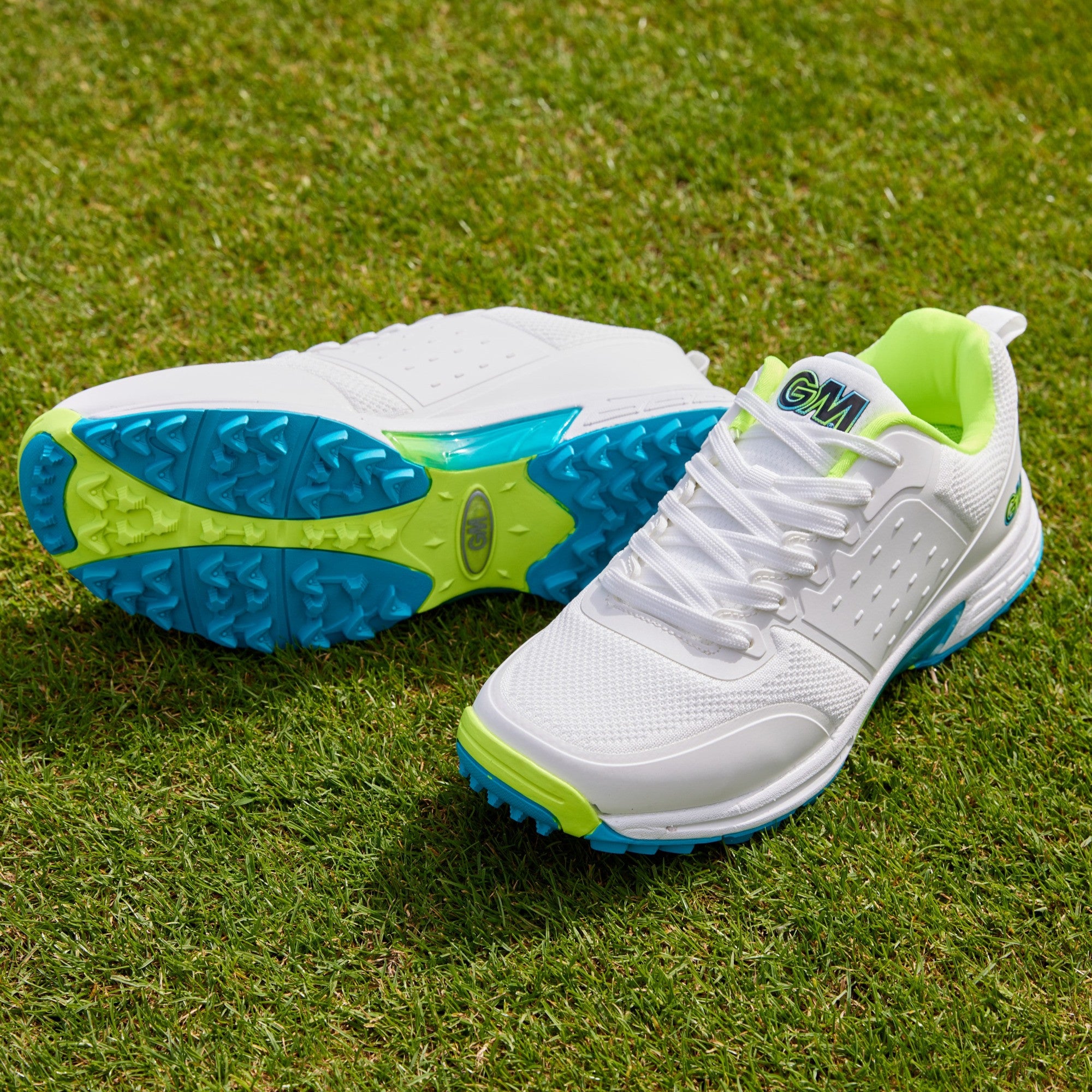 Gunn & Moore Aion Rubber All Rounder Cricket Shoe - Junior White