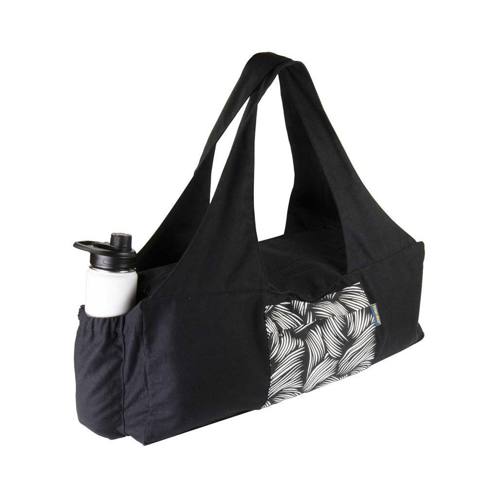 Deluxe Kit Bag With Bottle Holder