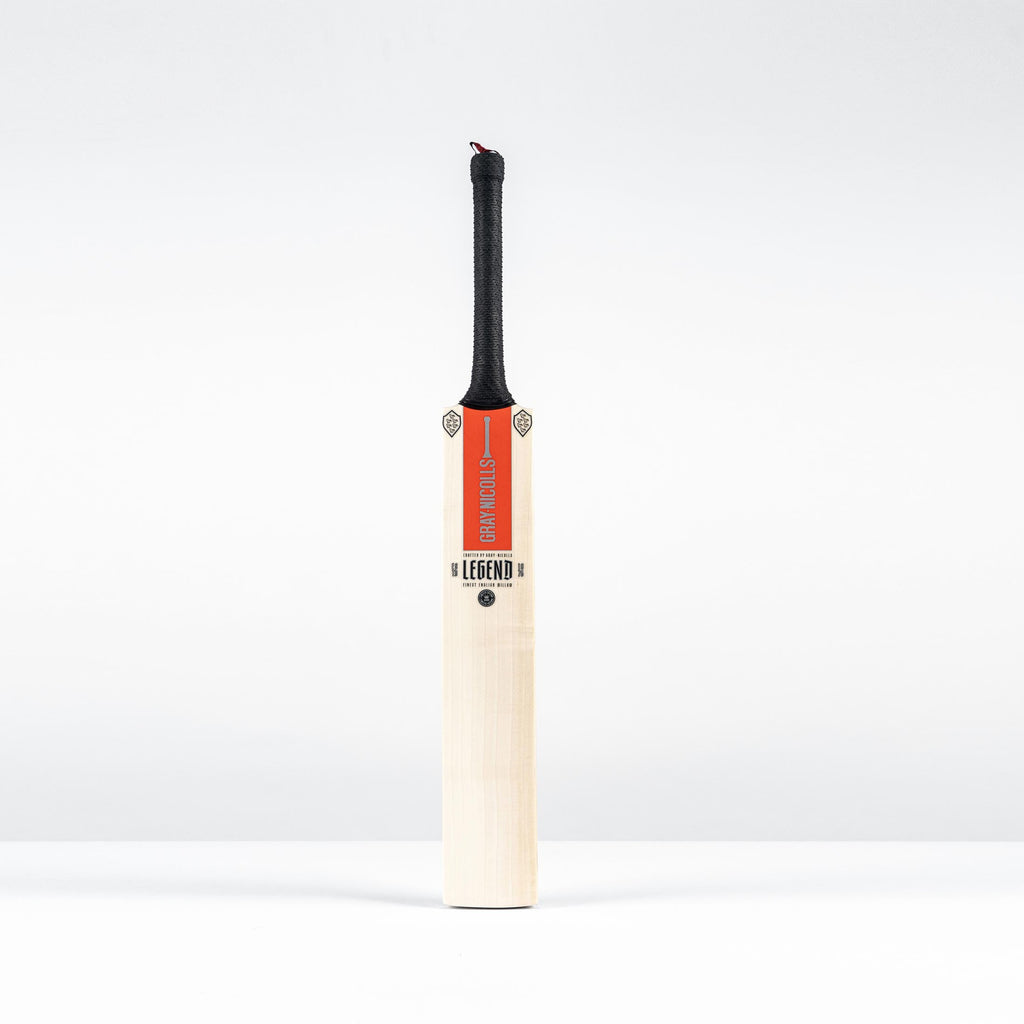 Gray-Nicolls Legend Silver Edition Senior Cricket Bat