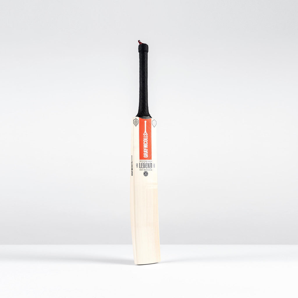 Gray-Nicolls Legend Silver Edition Senior Cricket Bat