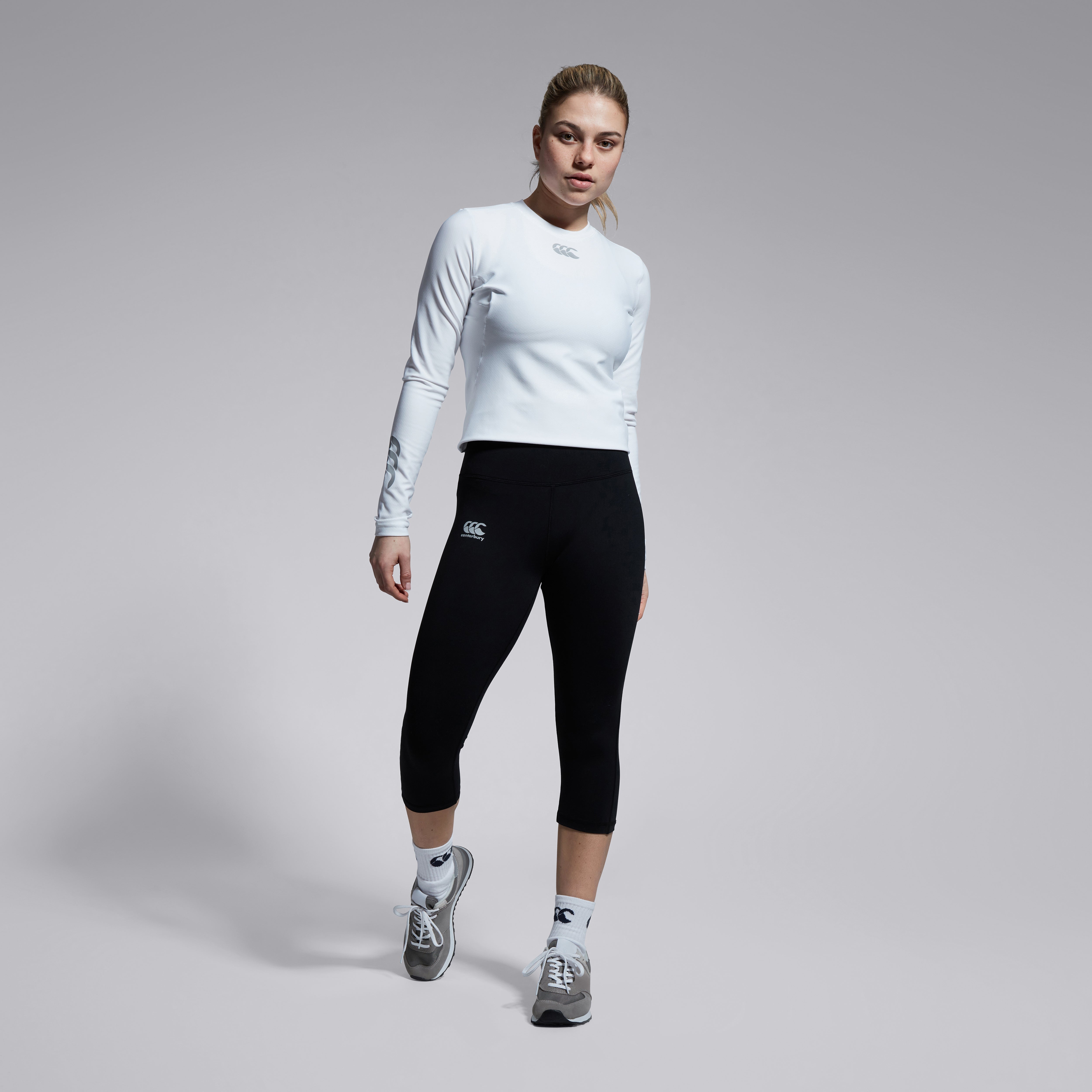 Canterbury Adult Female Vapodri Capri Tight Jet Black
