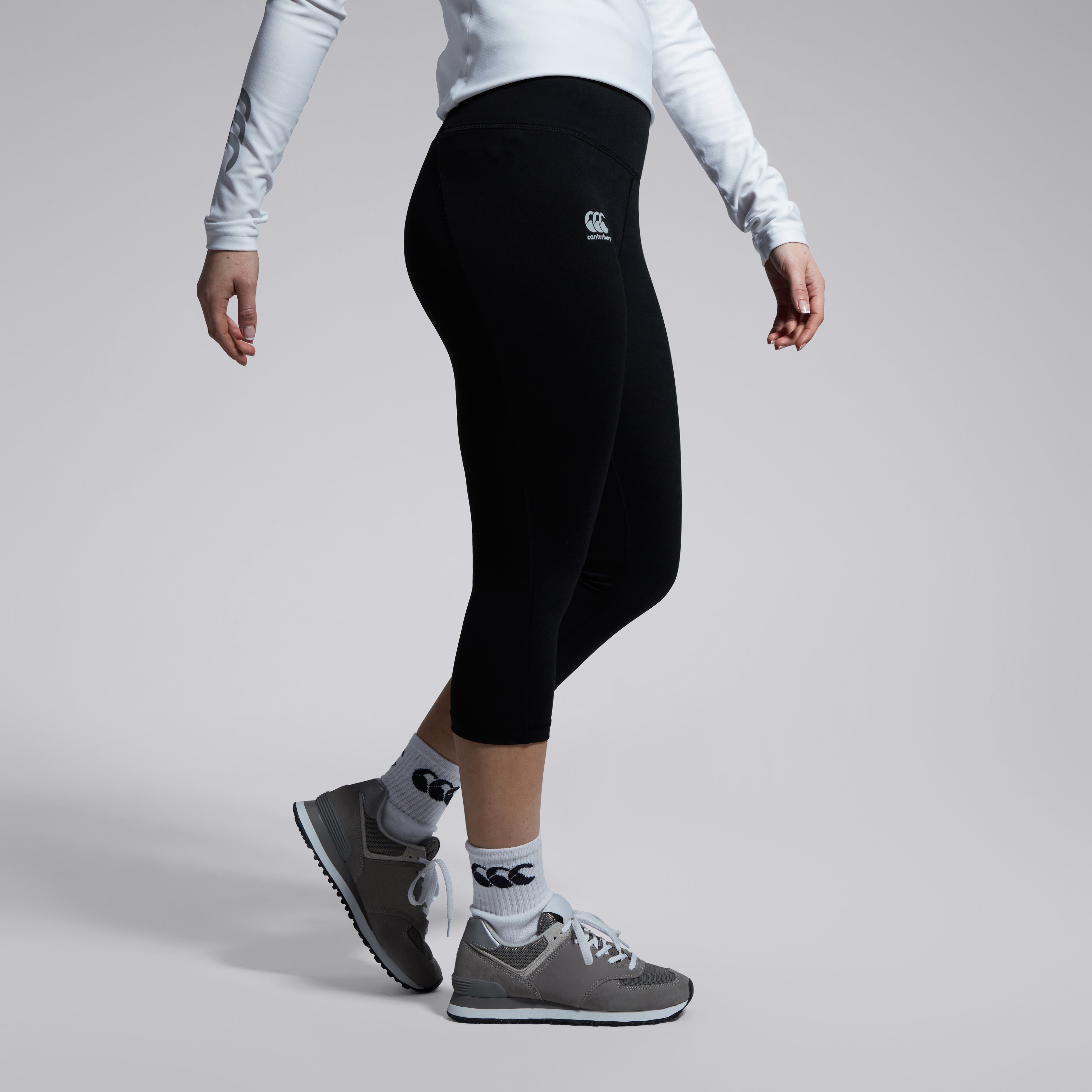 Canterbury Adult Female Vapodri Capri Tight Jet Black