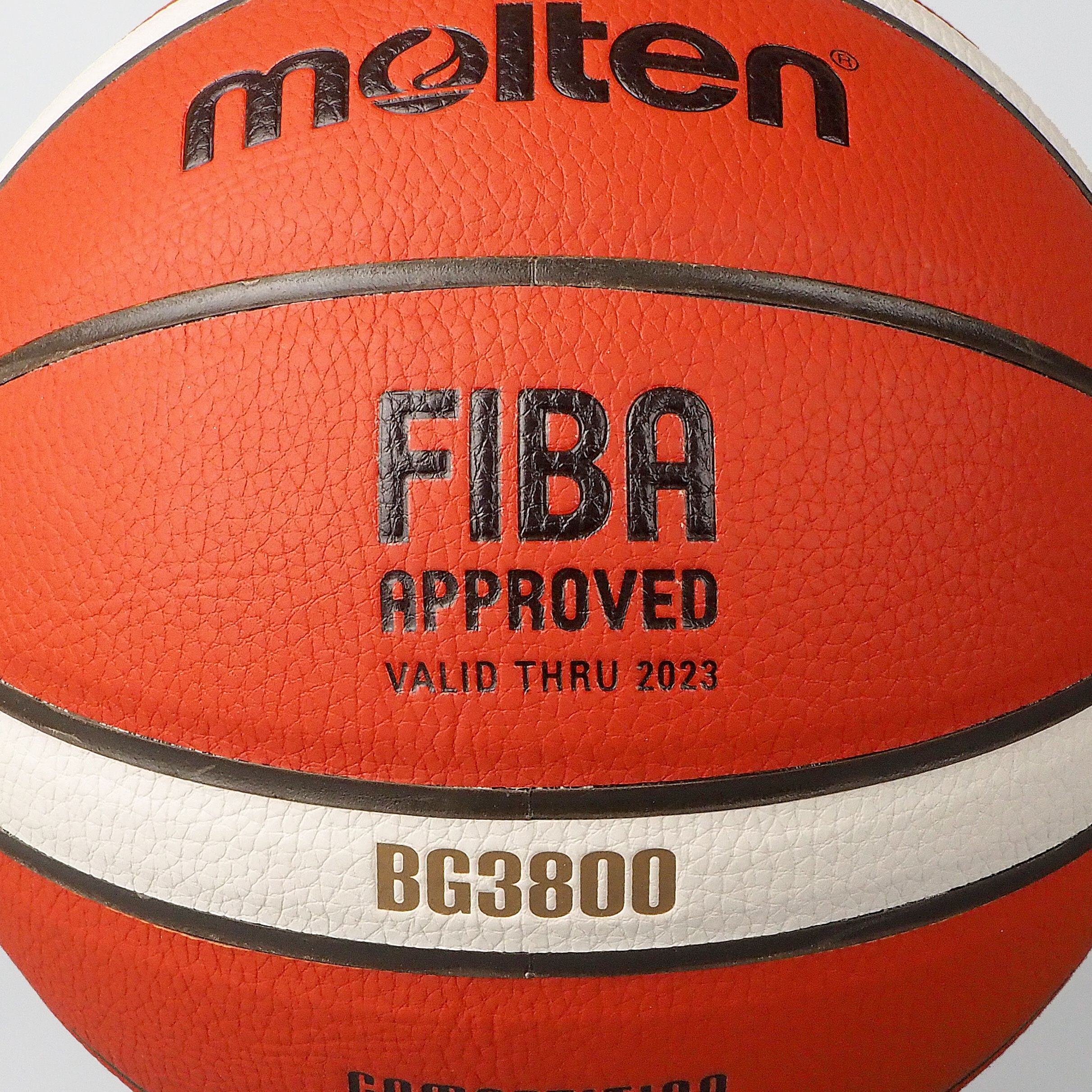 BG3800 Basketball 12 Panal Composite Leather (Indoor)