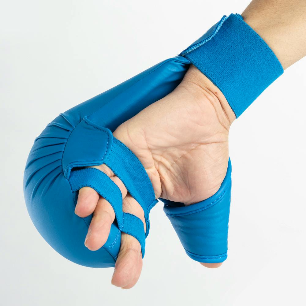 Blitz Club Elite Gloves With Thumb